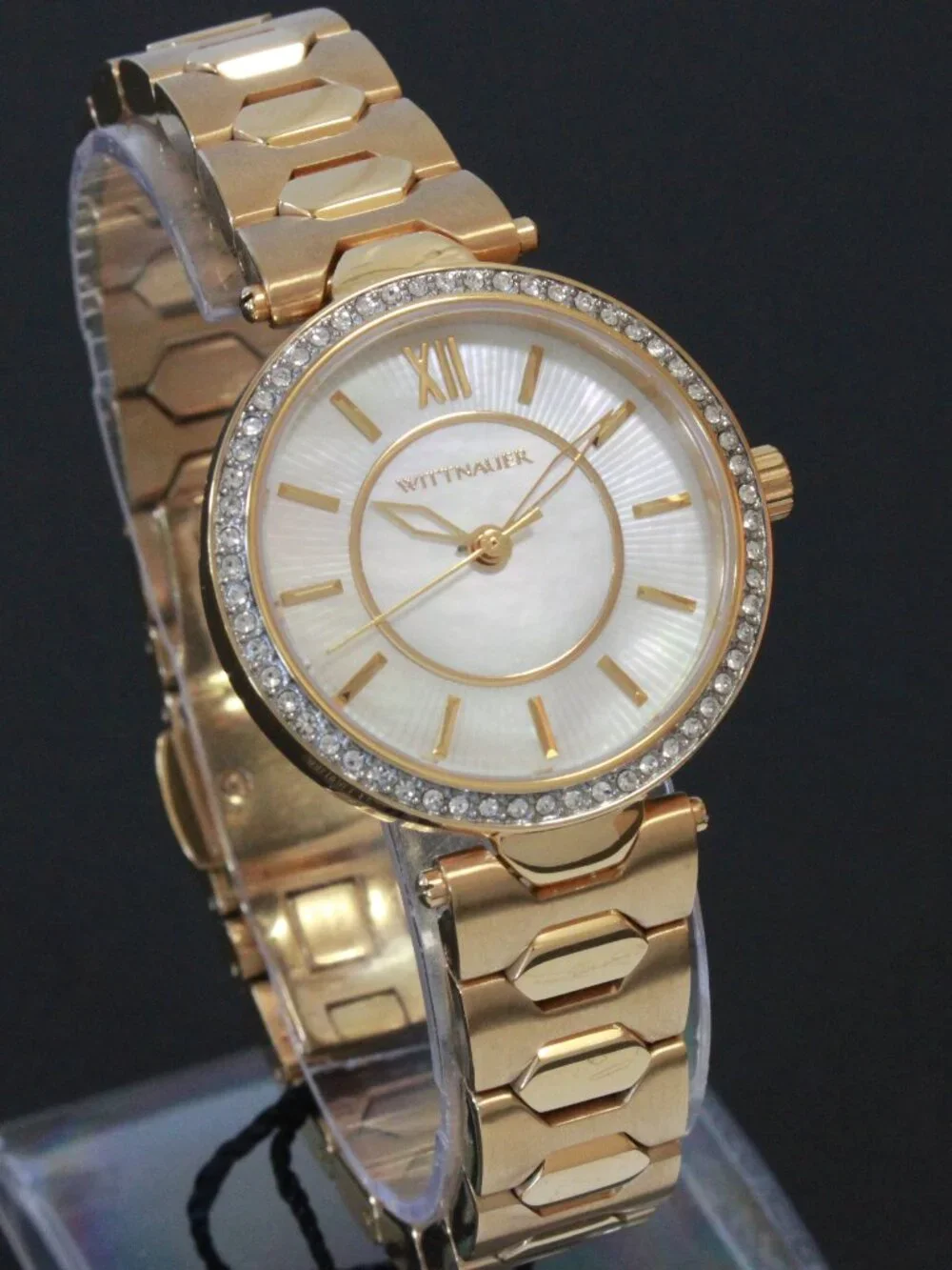 Wittnauer Ladies Dress Watch MOP Dial Crystal Embedded Bezel Gold Tone 30mm